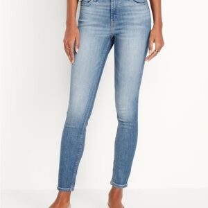 Old navy rockstar super skinny jeans